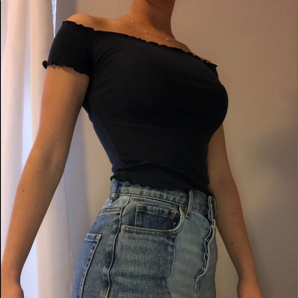Navy blue off-the-shoulder fitted Hollister top